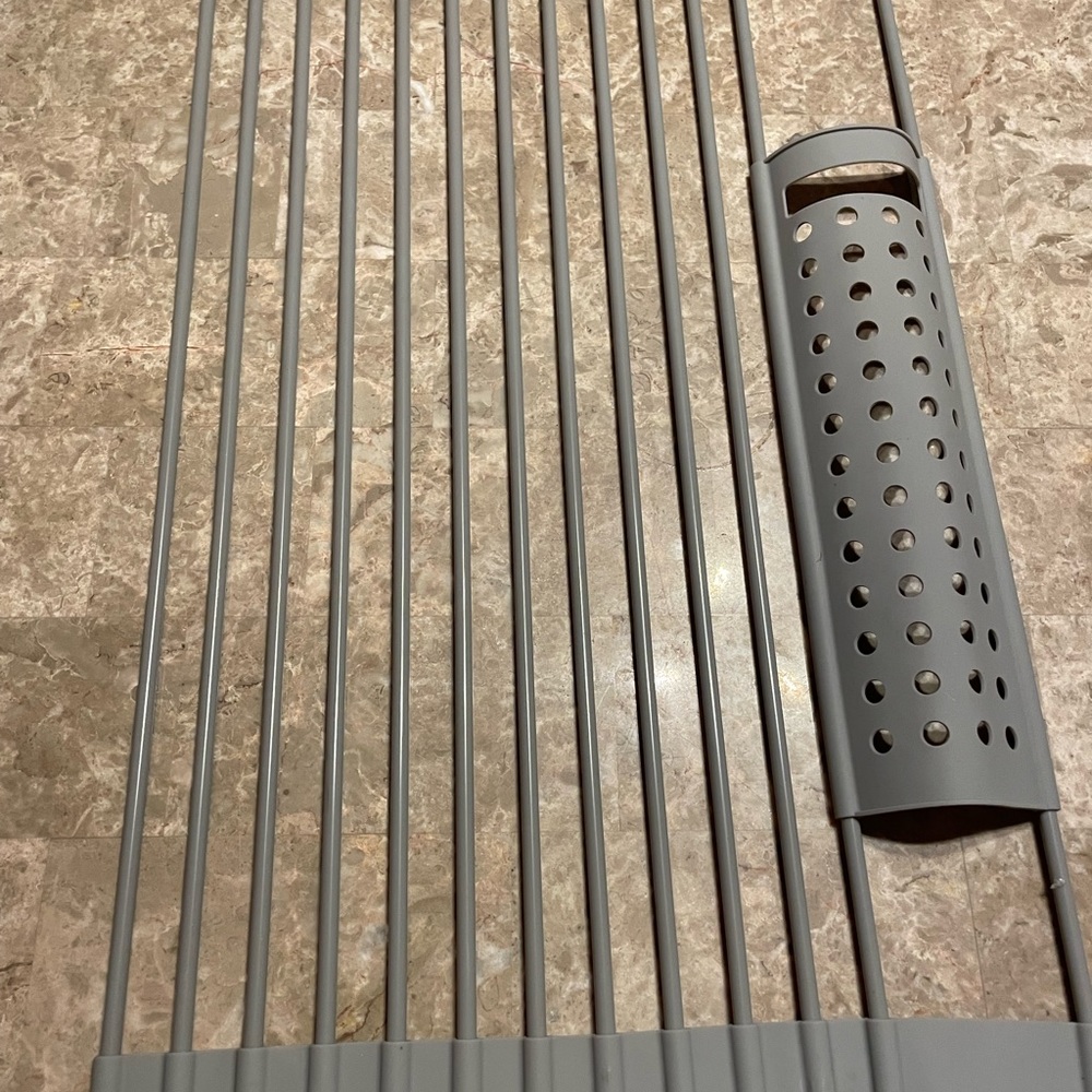 Brand new kitchen sink drain mat